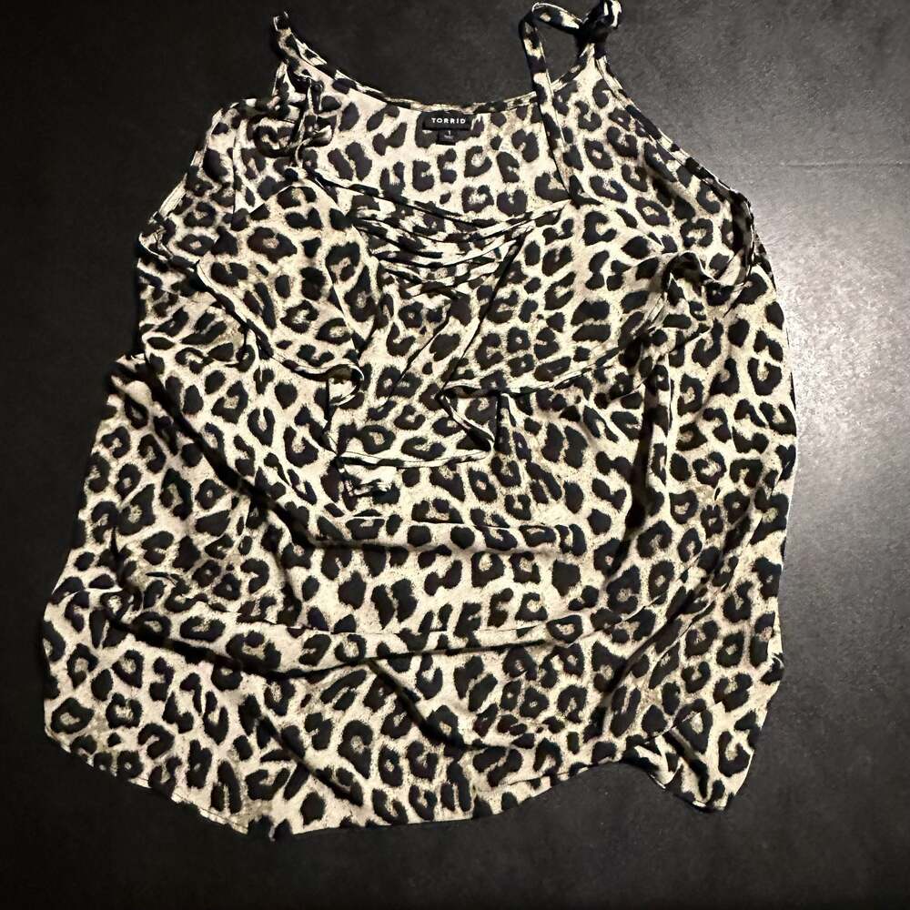 Torrid Sleeveless Leopard Print Ruffle Front Lace-Up Camisole Top Size 1